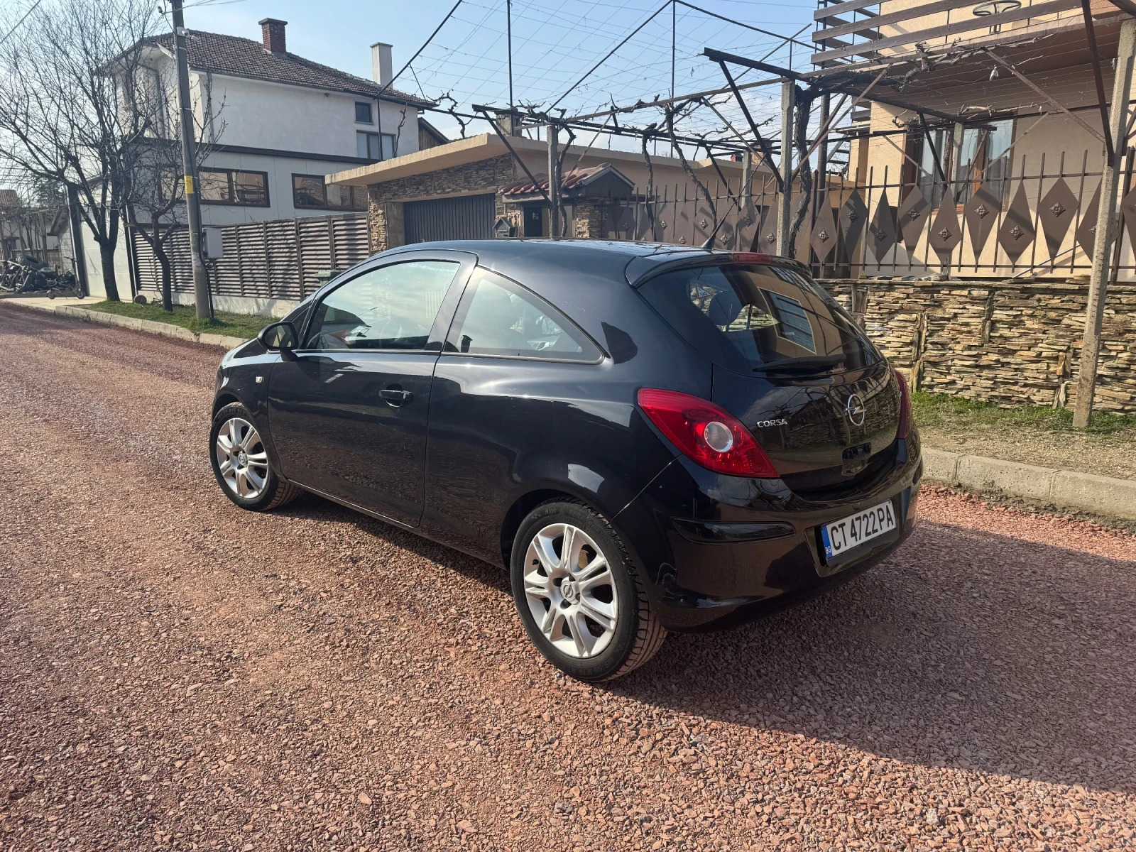 Opel Corsa 1.4i/LPG, снимка 2 - Автомобили и джипове - 53709147