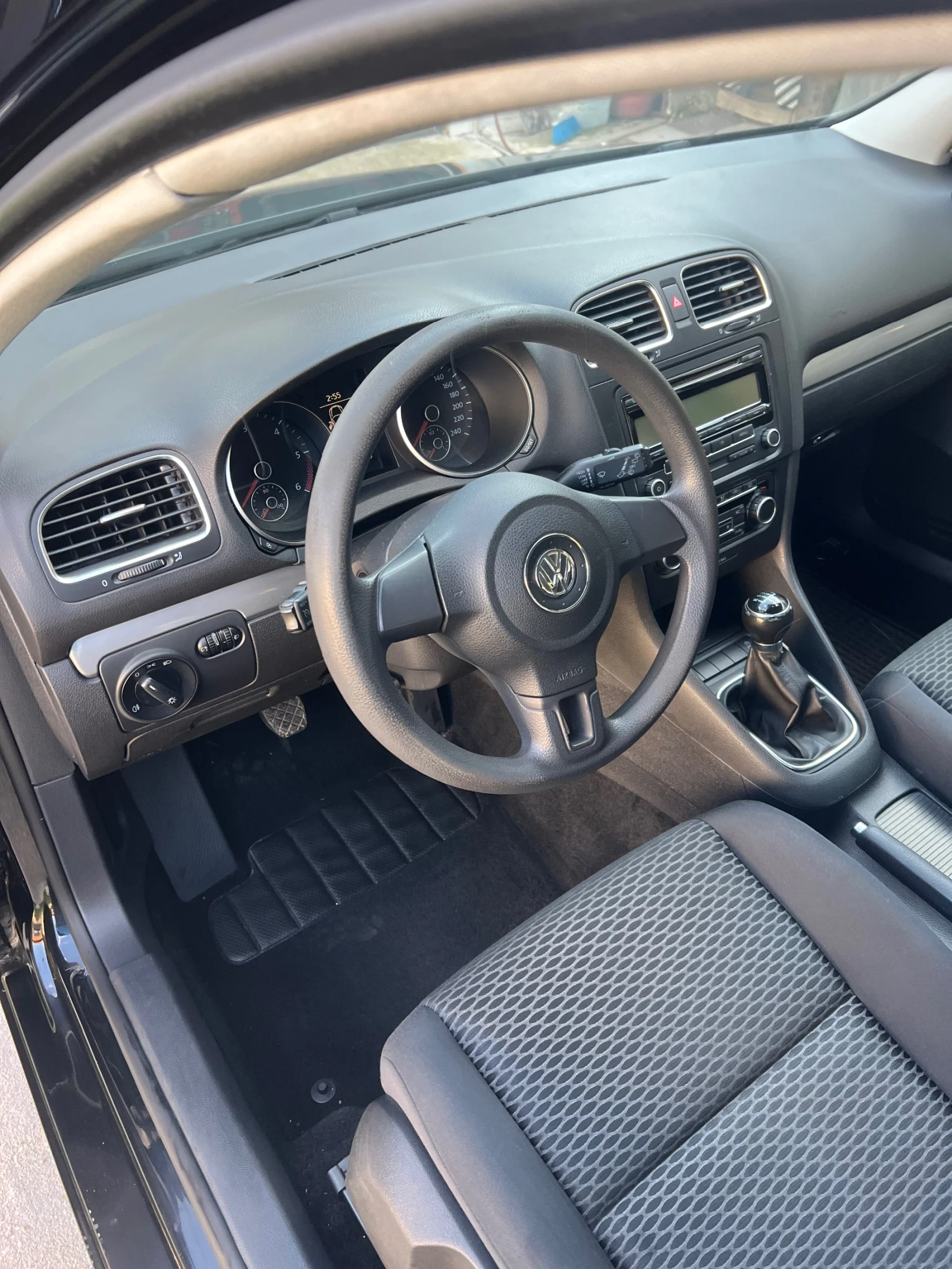 VW Golf 1.6 TDI BlueMotion, снимка 9 - Автомобили и джипове - 54143584