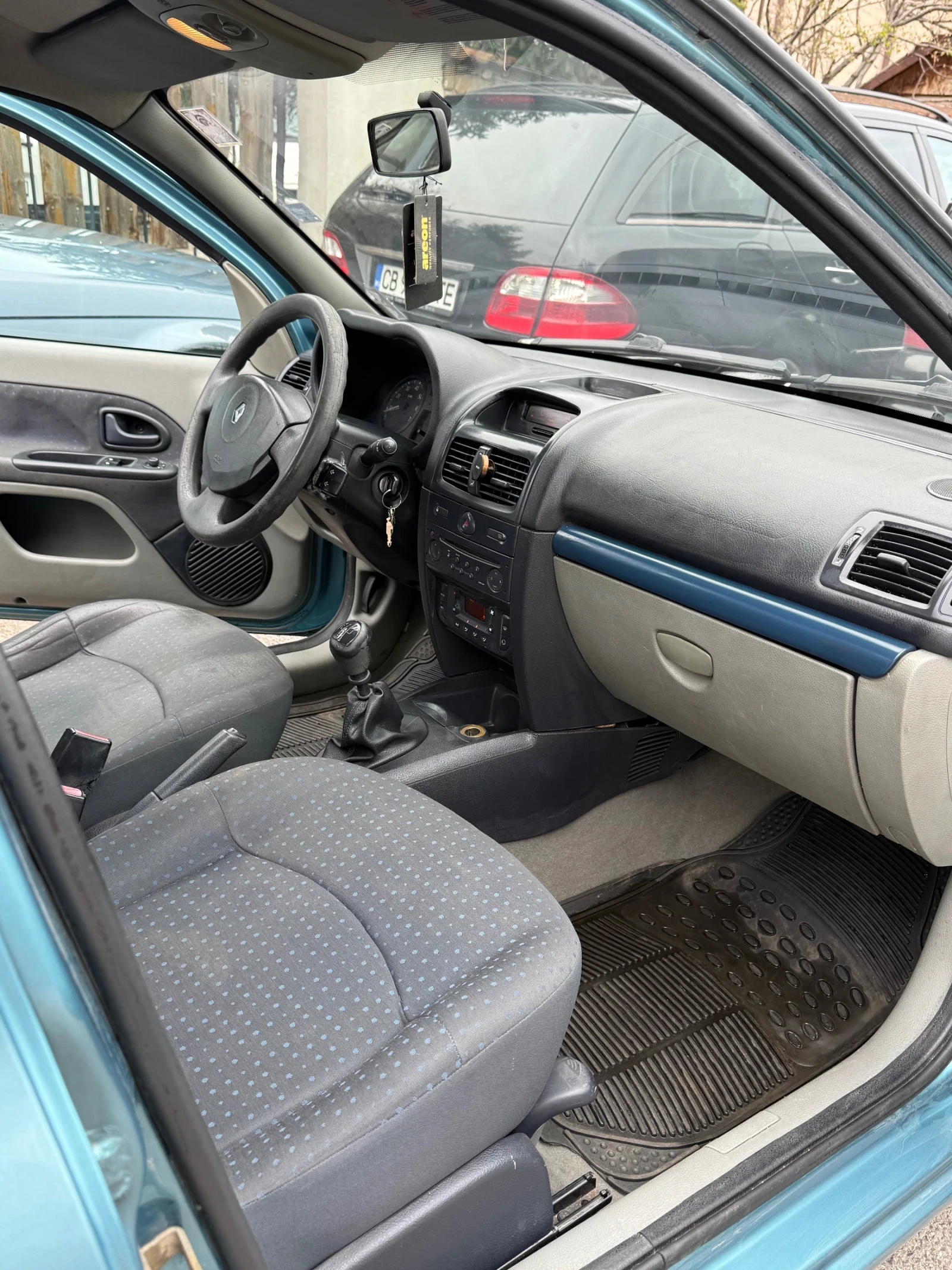 Renault Clio, снимка 7 - Автомобили и джипове - 54934259