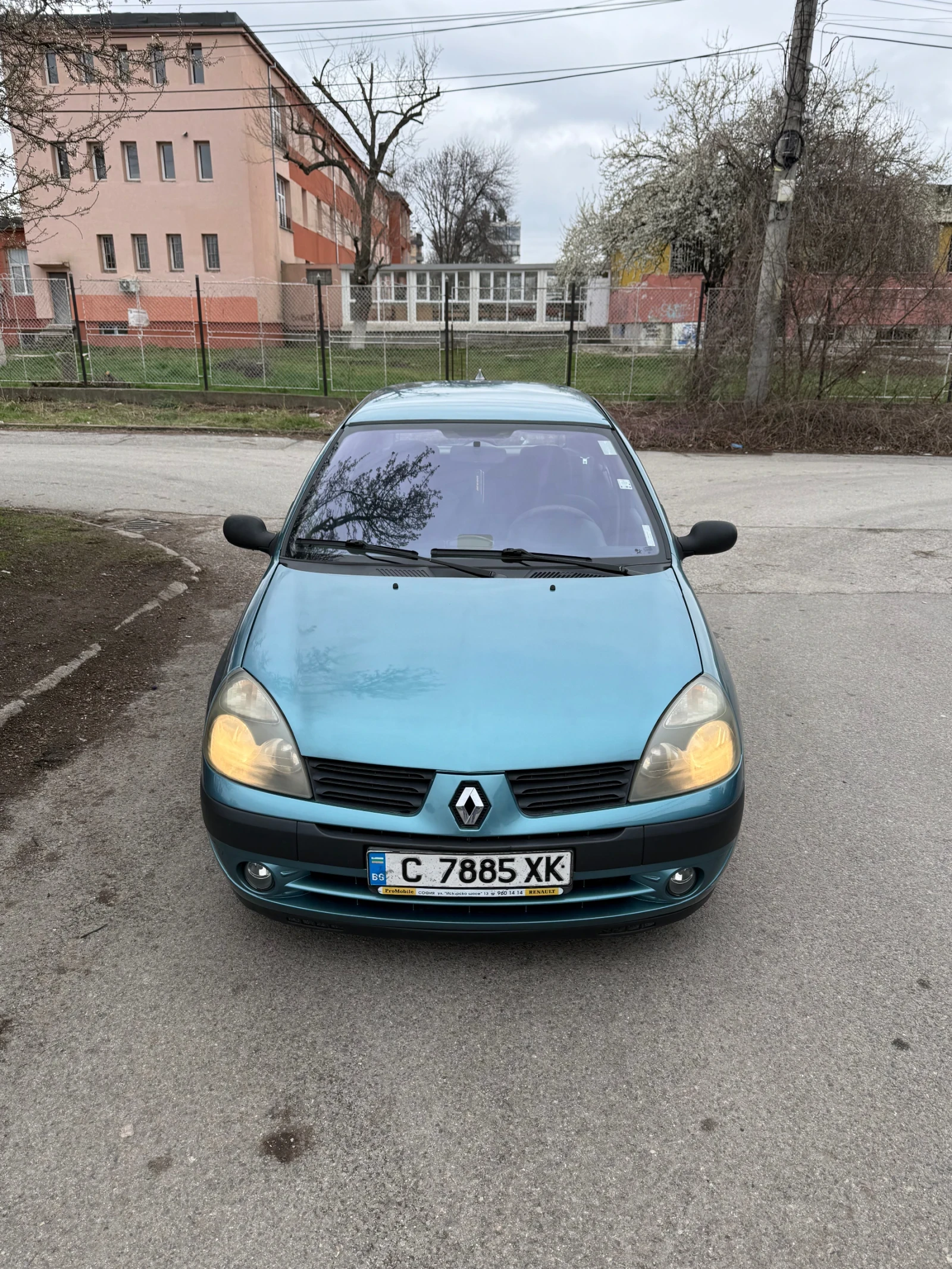 Renault Clio, снимка 4 - Автомобили и джипове - 54934259
