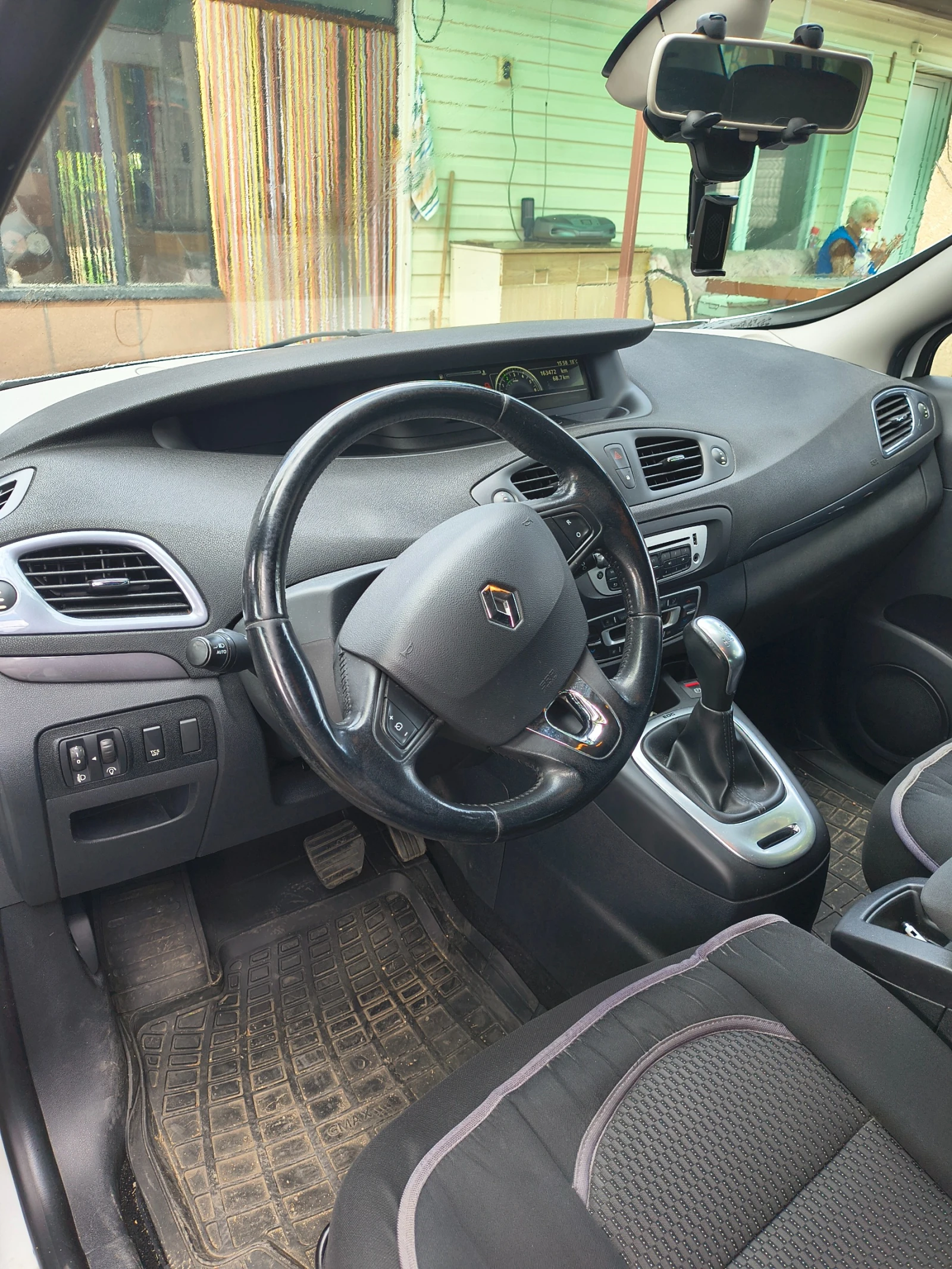 Renault Grand scenic, снимка 8 - Автомобили и джипове - 54942604