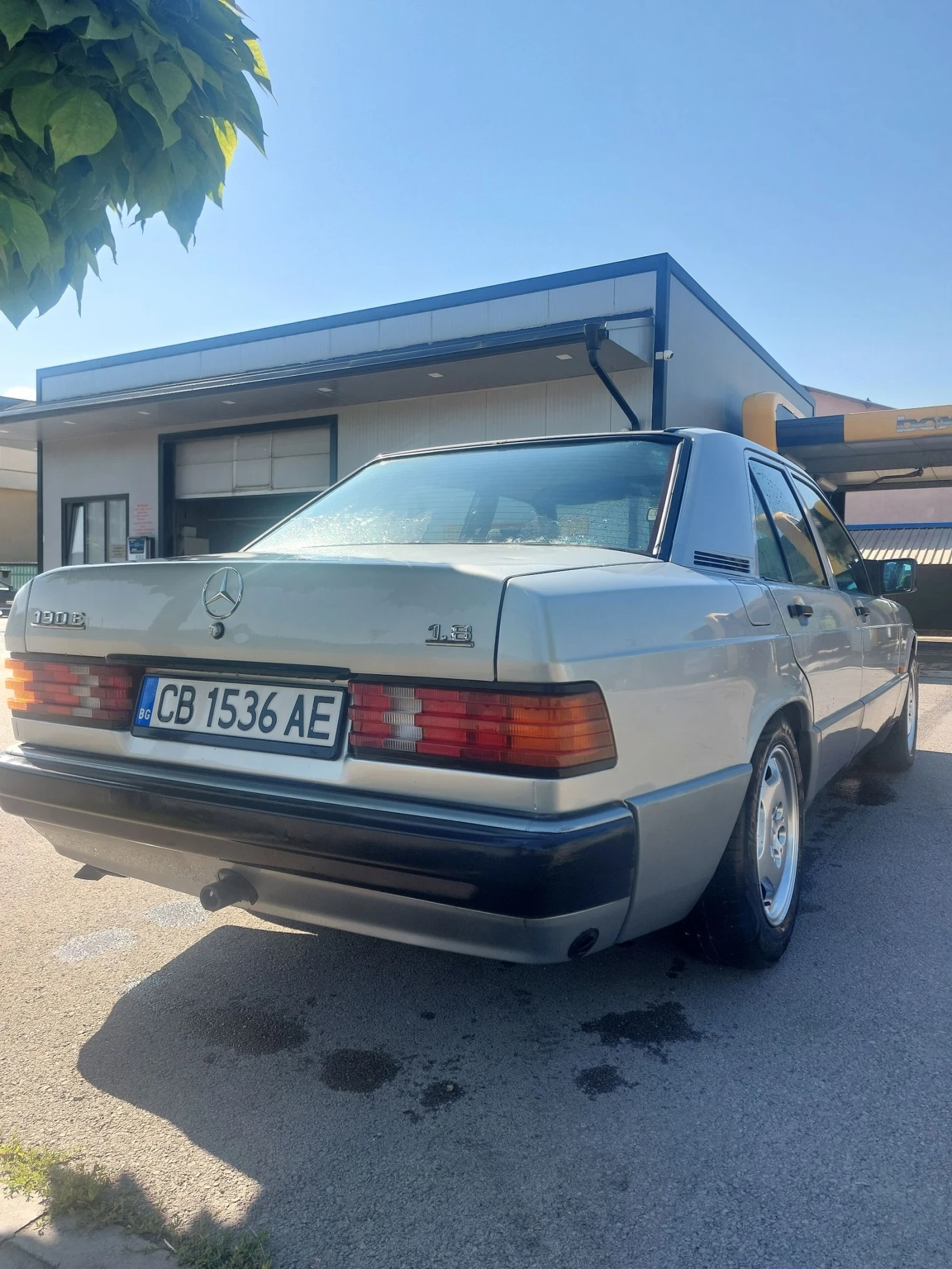 Mercedes-Benz 190 W201, снимка 3 - Автомобили и джипове - 54954129