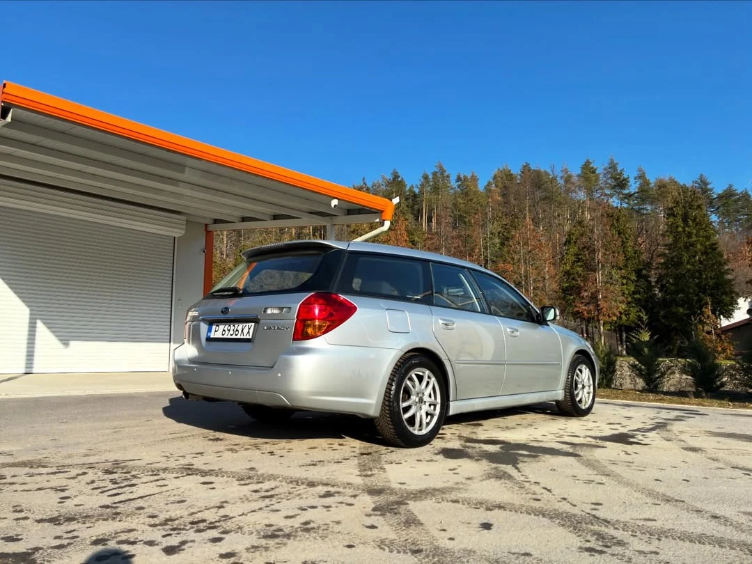 Subaru Legacy 2.0I, снимка 4 - Автомобили и джипове - 55260457