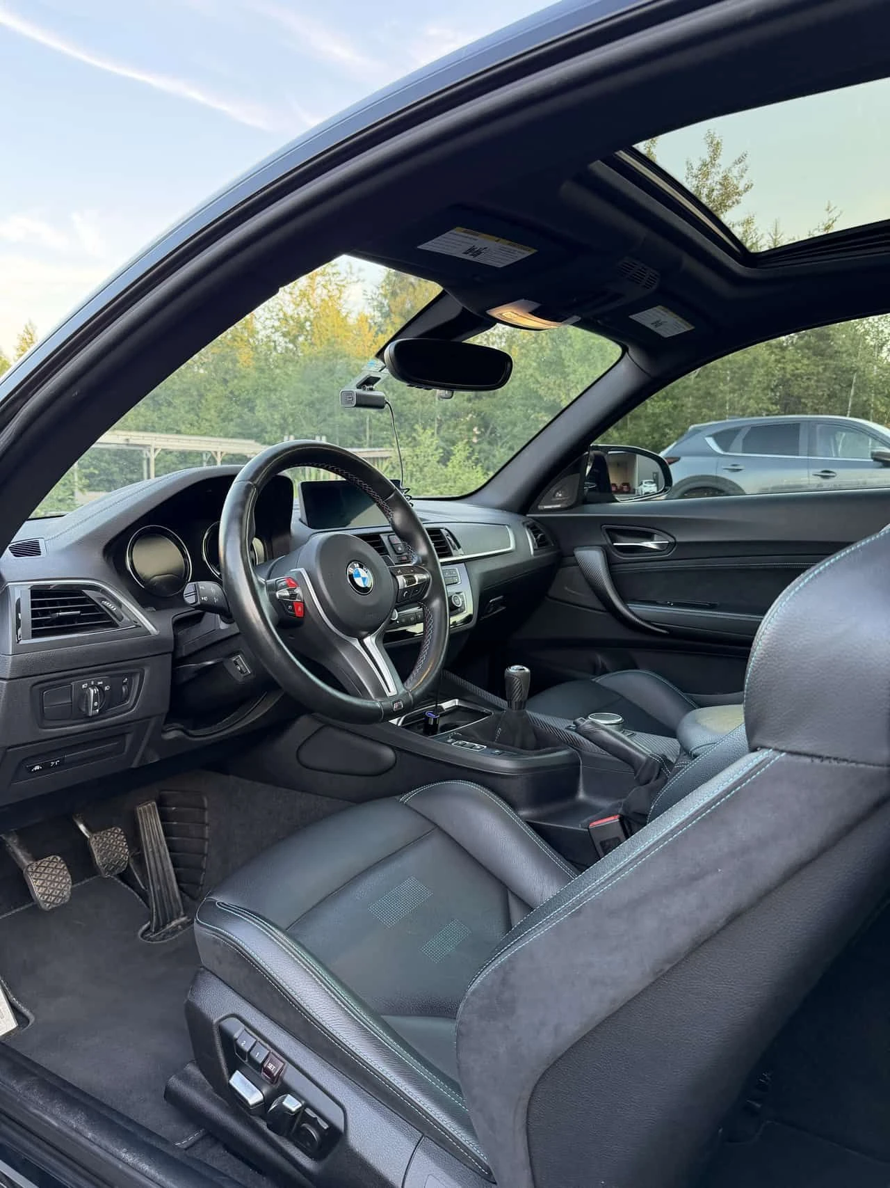 BMW M2 * Competition * MANUAL* АВТОКРЕДИТ* , снимка 5 - Автомобили и джипове - 55685151