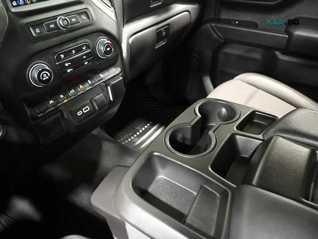 Chevrolet Silverado 1500 * АвтоКредит * (ЦЕНА ДО БГ), снимка 16 - Автомобили и джипове - 55905018
