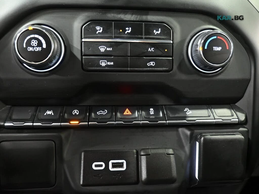 Chevrolet Silverado 1500 * АвтоКредит * (ЦЕНА ДО БГ), снимка 15 - Автомобили и джипове - 55905018