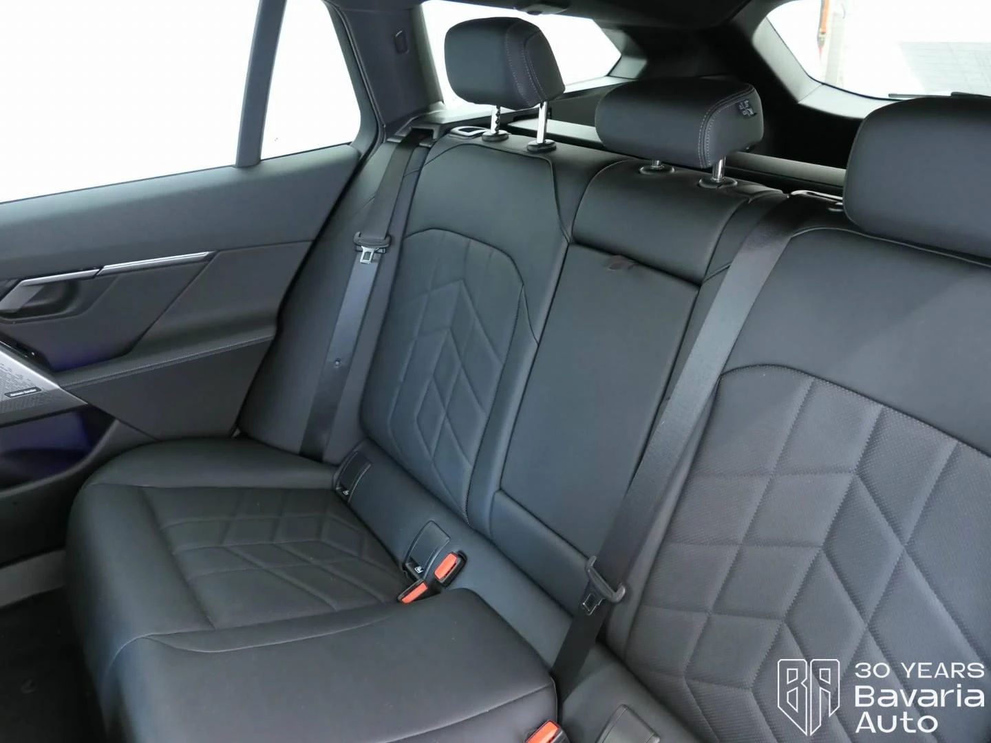 BMW 520 d xDrive Touring M Sport Paket Steptronic, снимка 8 - Автомобили и джипове - 56235326