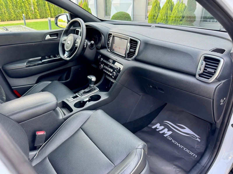 Kia Sportage GT-LINE-4X4-ПАНОРАМА-КАМЕРА-ПАМЕТ-JBL-LANE-ASIST-, снимка 12 - Автомобили и джипове - 47413444