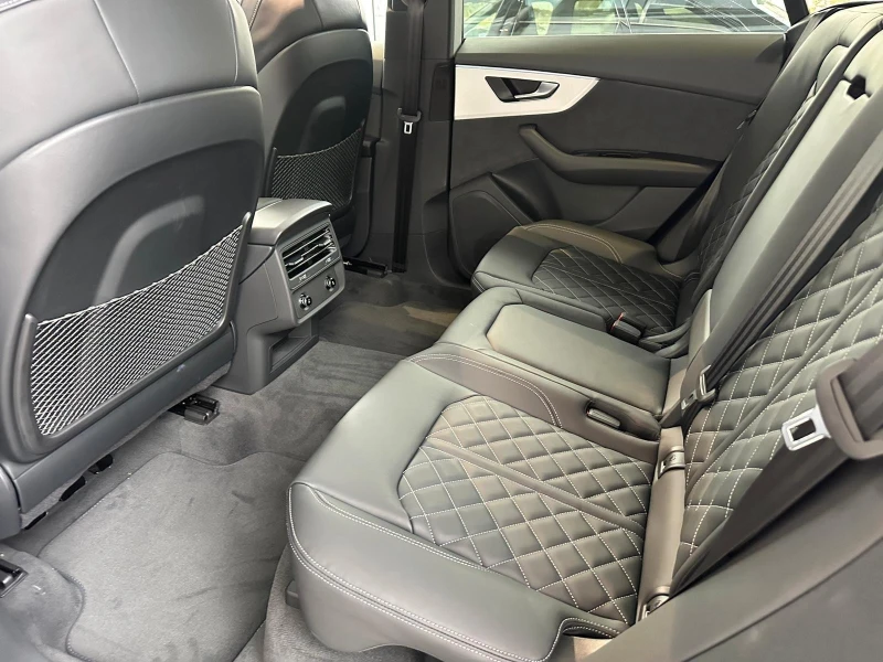 Audi Q8 50TDI* FACELIFT* S-LINE* DISTR* PANO* MATRX* 23&#3, снимка 8 - Автомобили и джипове - 50810548
