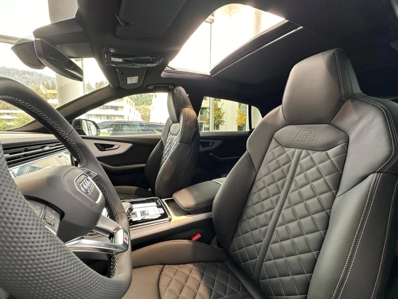 Audi Q8 50TDI* FACELIFT* S-LINE* DISTR* PANO* MATRX* 23&#3, снимка 5 - Автомобили и джипове - 50810548