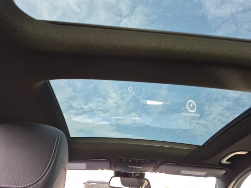 Mercedes-Benz GLC * 300 * CARFAX * ЦЕНА ДО БГ, снимка 10 - Автомобили и джипове - 53021005