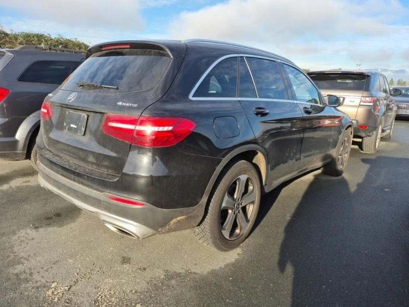 Mercedes-Benz GLC * 300 * CARFAX * ЦЕНА ДО БГ, снимка 3 - Автомобили и джипове - 53021005