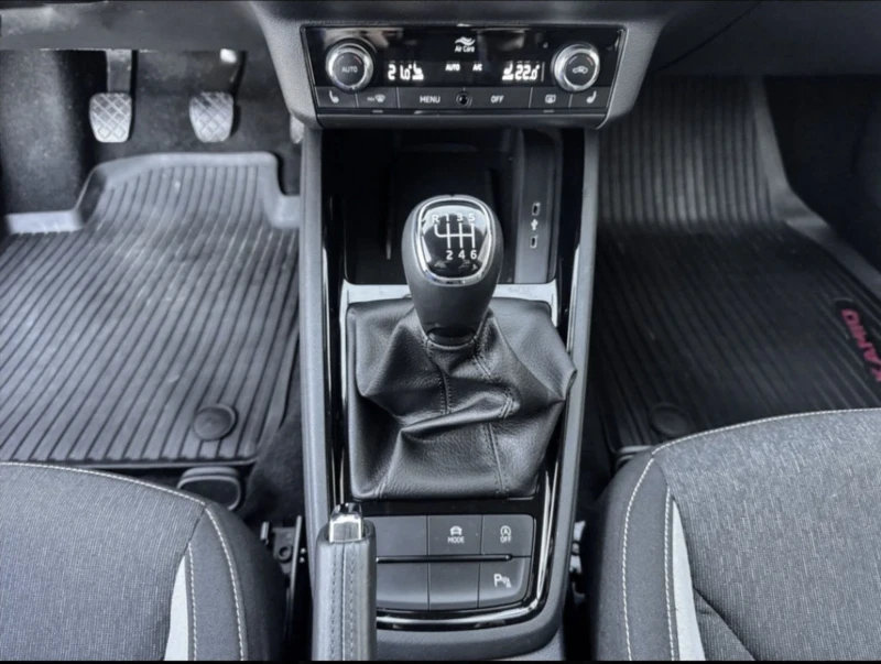 Skoda Kamiq 1.5 TSI CarPlay/AndroidAuto/Подгрев/6ск., снимка 8 - Автомобили и джипове - 53273956
