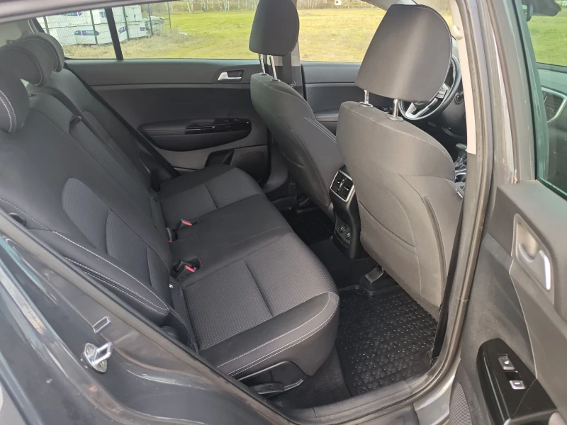 Kia Sportage 1.6 CRDi MHEV, ГАРАНЦИОНЕН, Automatic, Executive, снимка 12 - Автомобили и джипове - 53296918