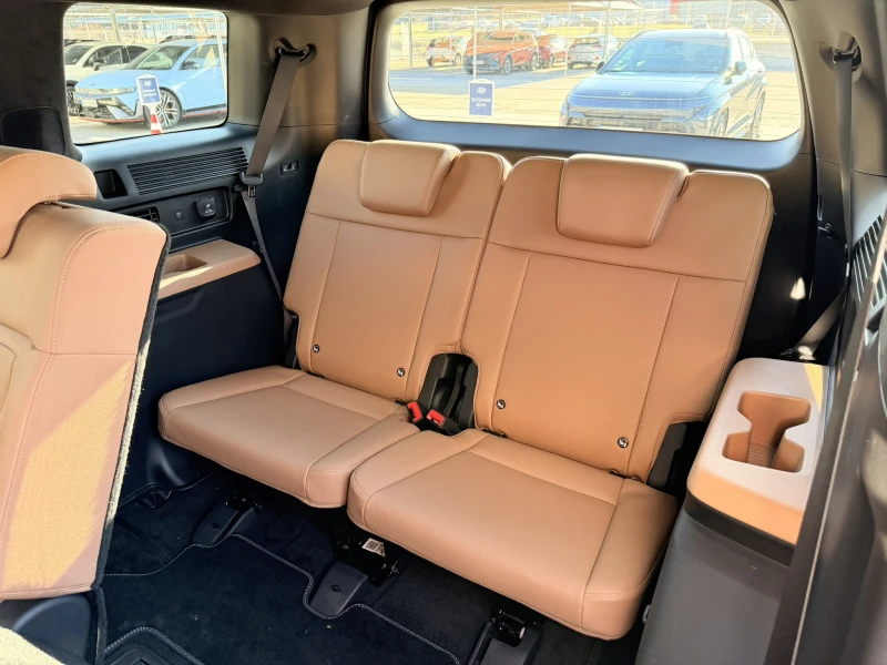 Hyundai Santa fe Luxury Plug-in Hybrid 7 seats, снимка 11 - Автомобили и джипове - 53328119