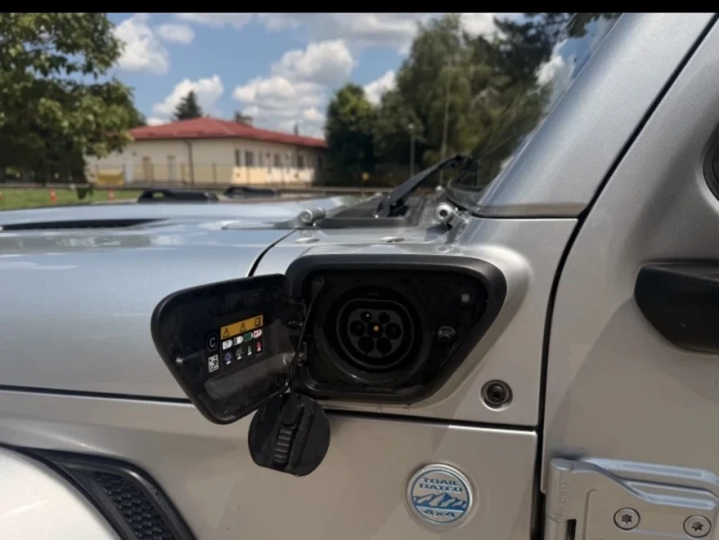 Jeep Wrangler SAHARA , 4xe Plug in hibrid, снимка 8 - Автомобили и джипове - 53377024