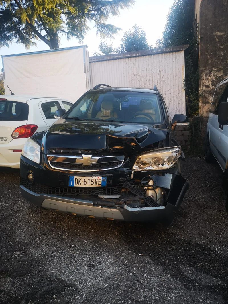 Chevrolet Captiva, снимка 10 - Автомобили и джипове - 46426141