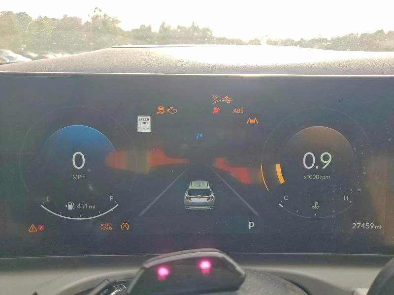 Hyundai Tucson 2.5L 4 Front-wheel Drive, снимка 14 - Автомобили и джипове - 53598763