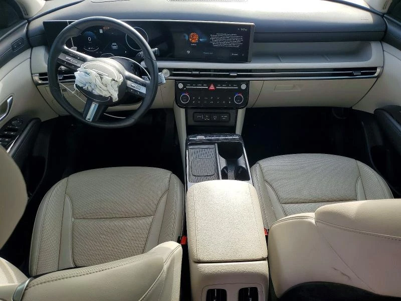 Hyundai Tucson 2.5L 4 Front-wheel Drive, снимка 13 - Автомобили и джипове - 53598763