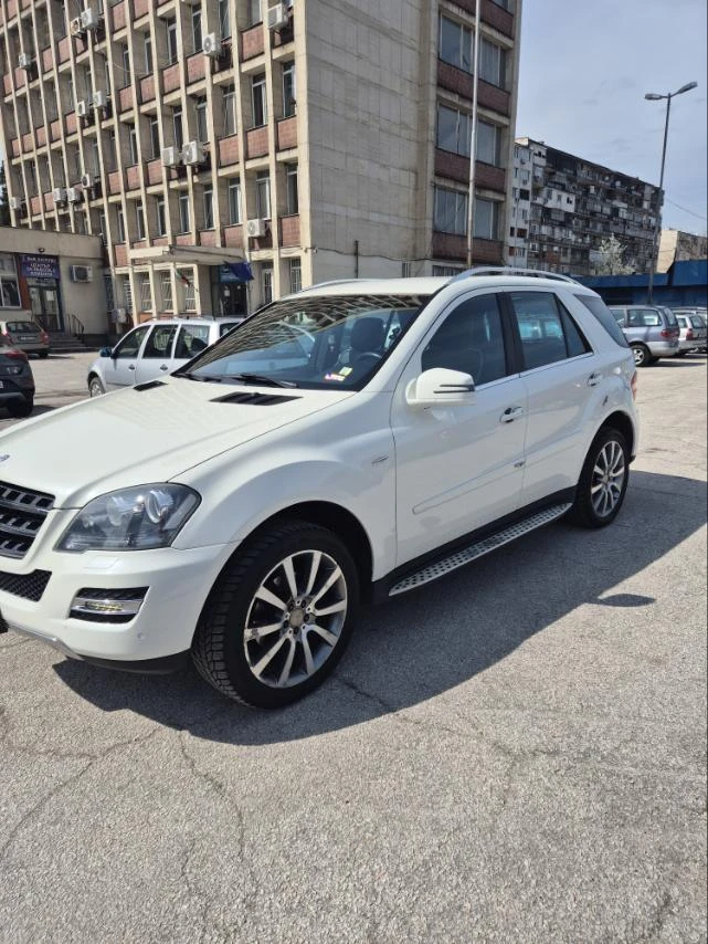 Mercedes-Benz ML 350, снимка 6 - Автомобили и джипове - 54008824