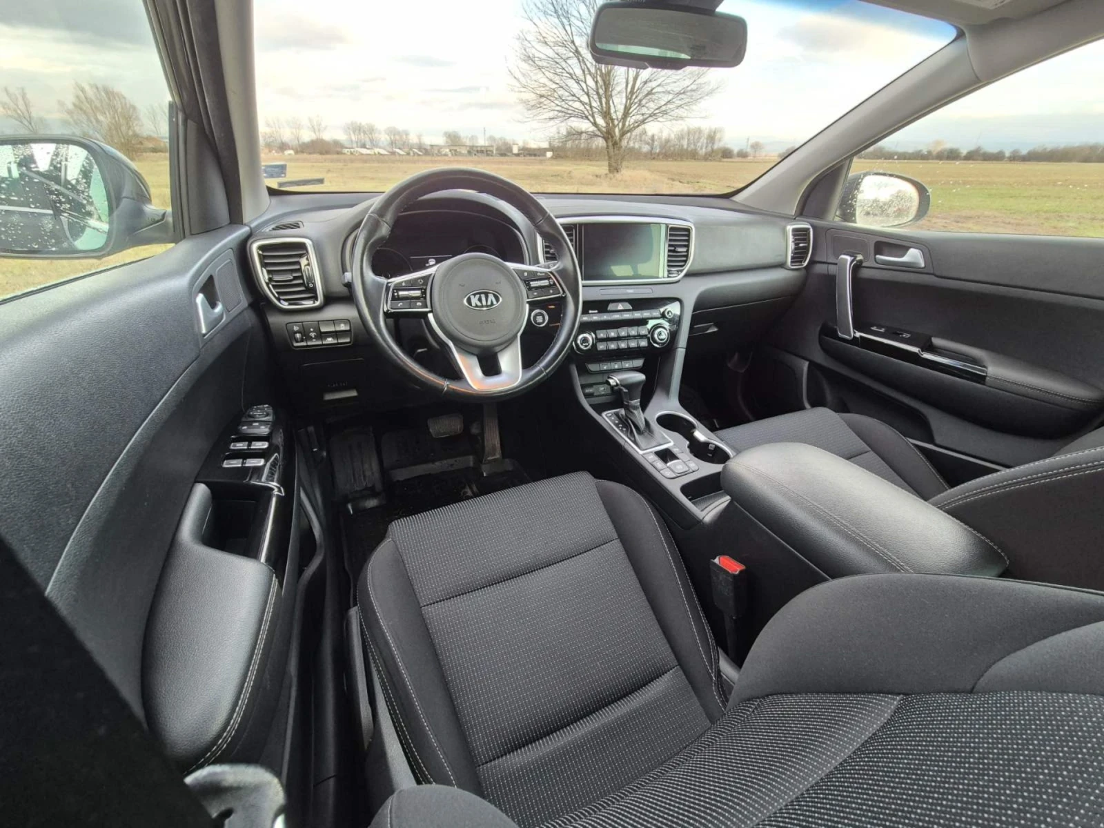 Kia Sportage 1.6 CRDi MHEV, ГАРАНЦИОНЕН, Automatic, Executive - изображение 7