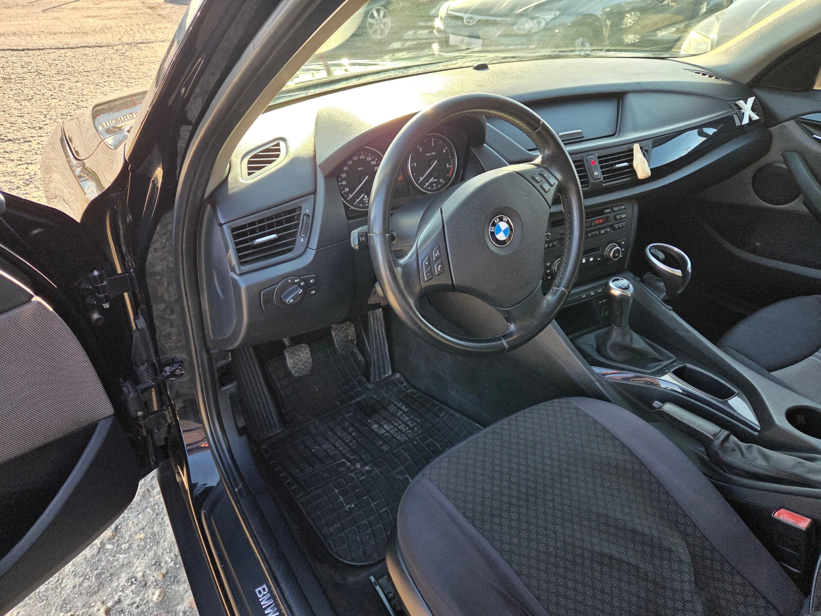 BMW X1 2.0D/Xdrive, снимка 8 - Автомобили и джипове - 53838472