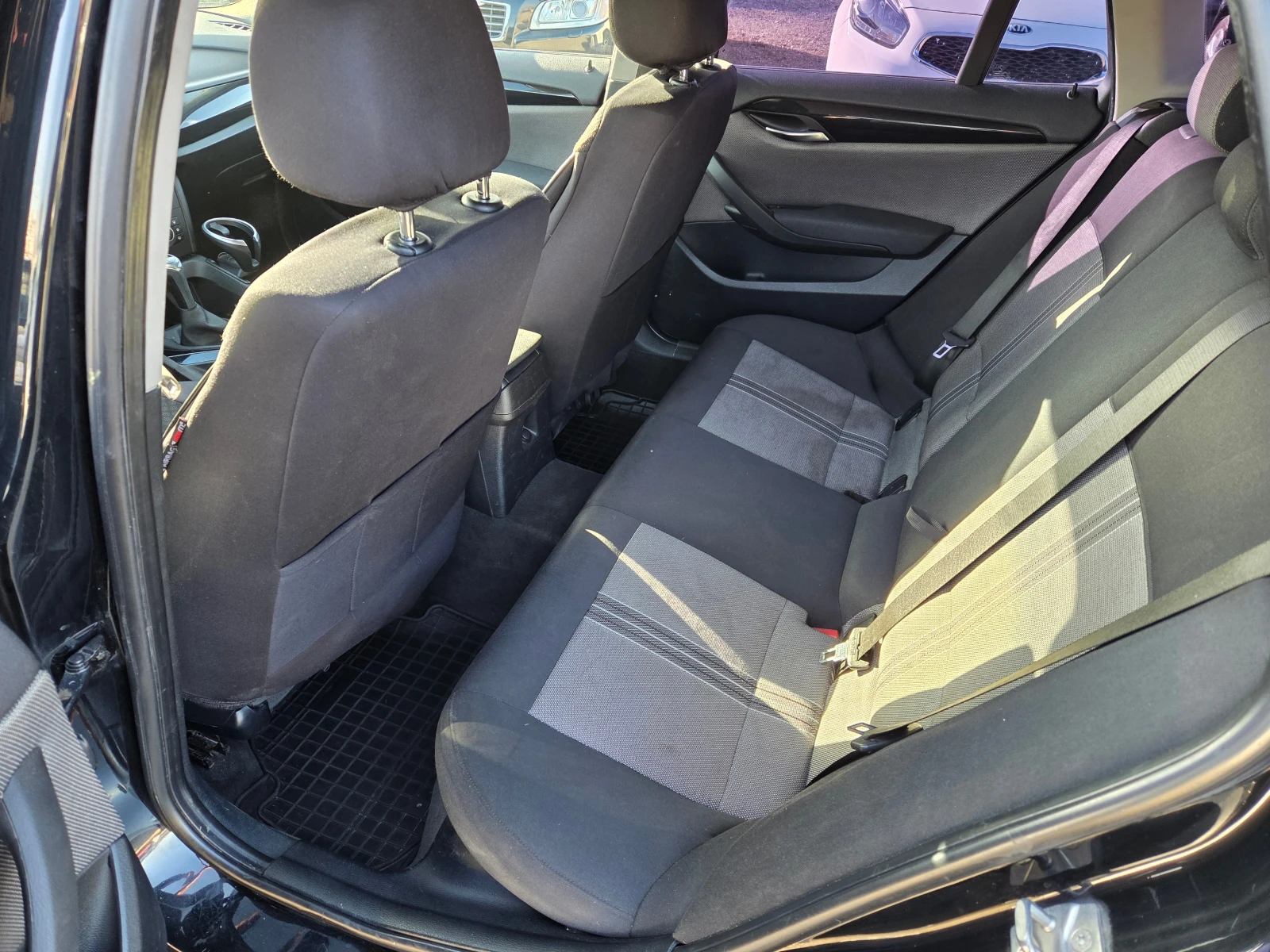 BMW X1 2.0D/Xdrive, снимка 9 - Автомобили и джипове - 53838472