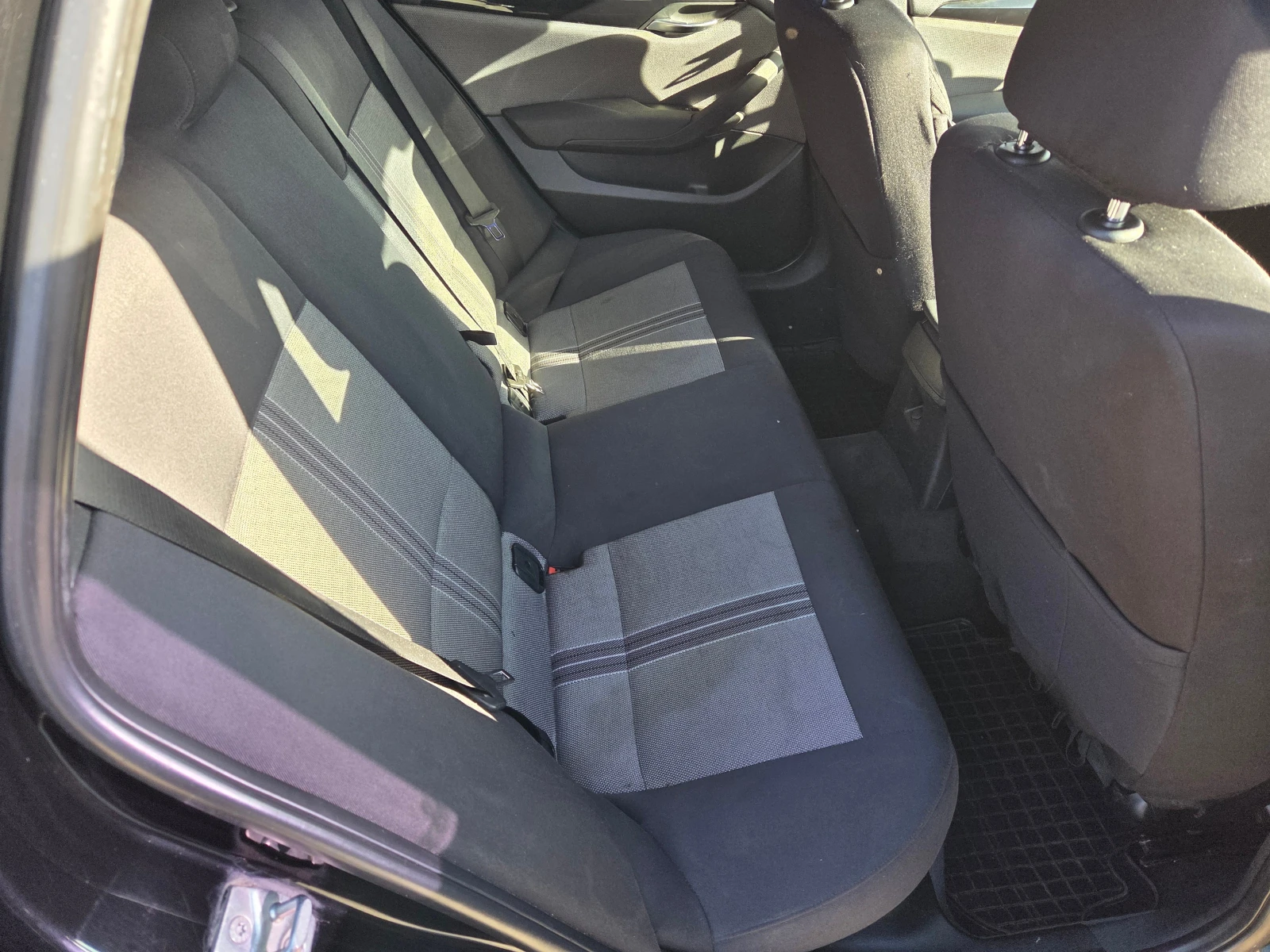 BMW X1 2.0D/Xdrive, снимка 11 - Автомобили и джипове - 53838472