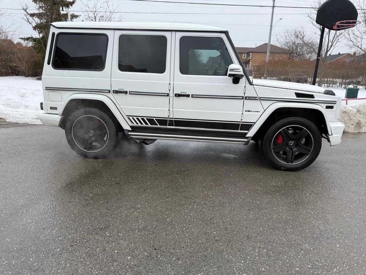 Mercedes-Benz G 63 AMG * CARFAX * NIGHT PACKAGE * KEYLESS, снимка 3 - Автомобили и джипове - 54085247