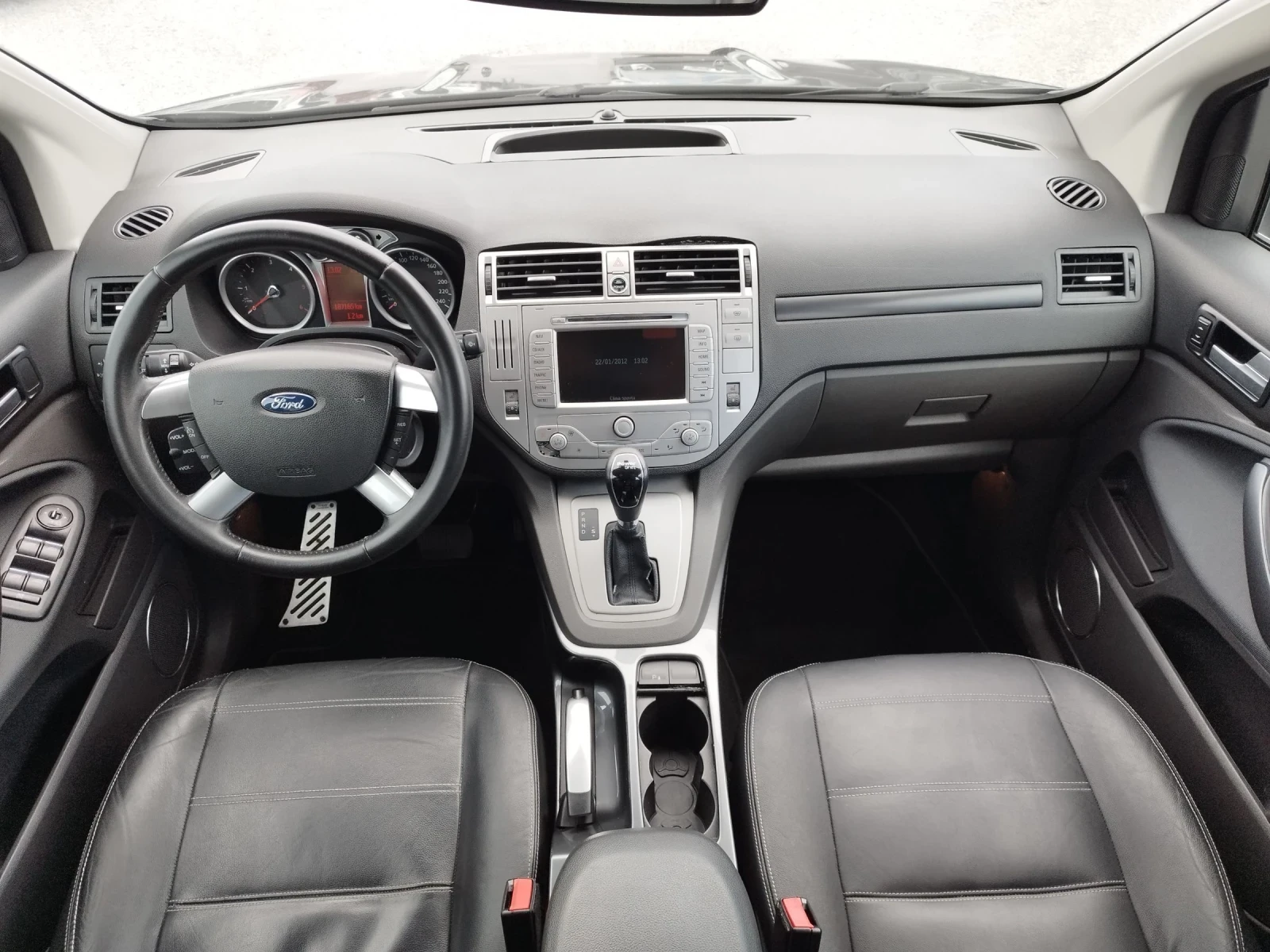 Ford Kuga 2.0CDTI 163кс.4Х4 АВТОМАТ, снимка 12 - Автомобили и джипове - 54974911