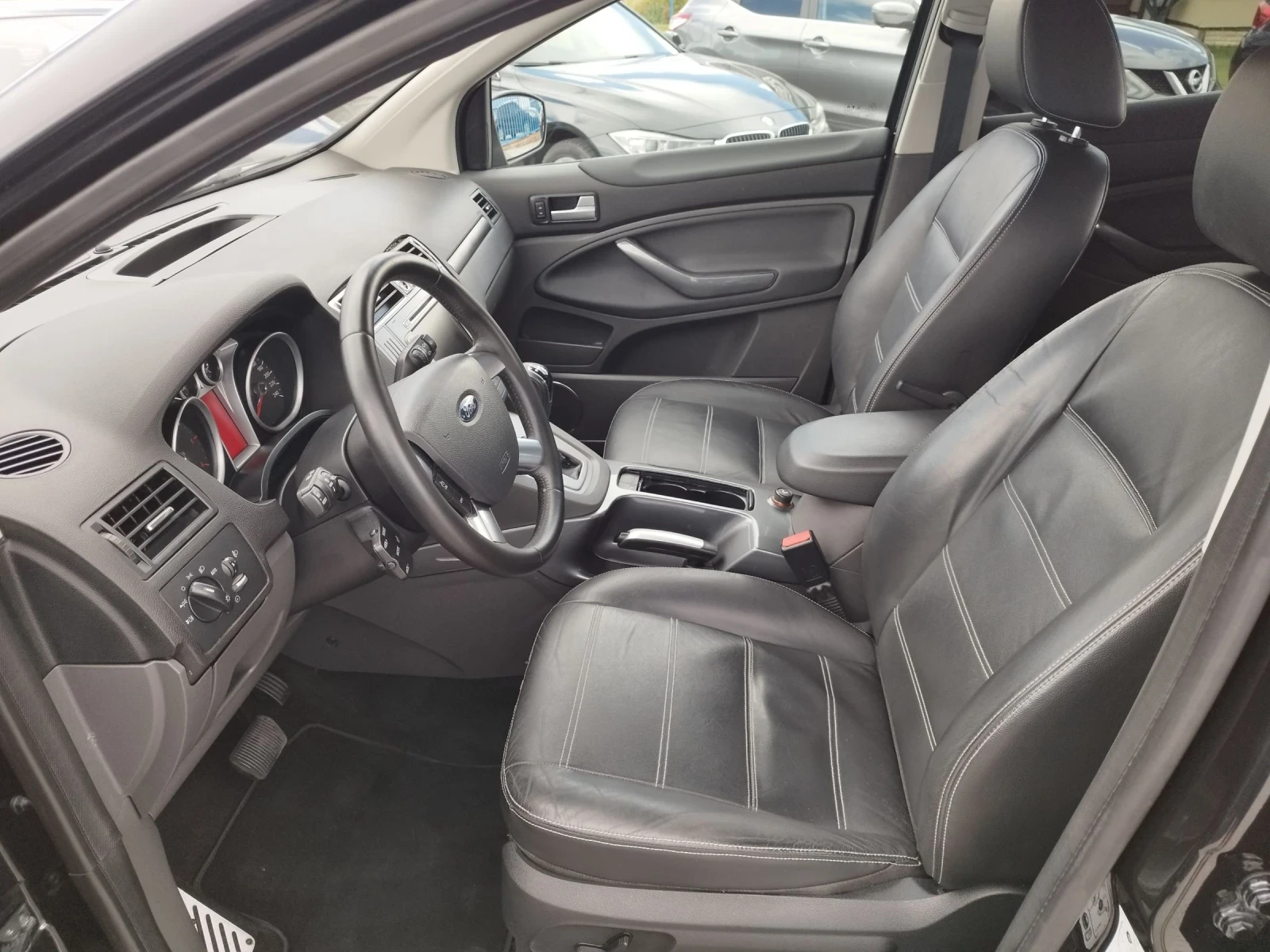 Ford Kuga 2.0CDTI 163кс.4Х4 АВТОМАТ, снимка 10 - Автомобили и джипове - 54974911