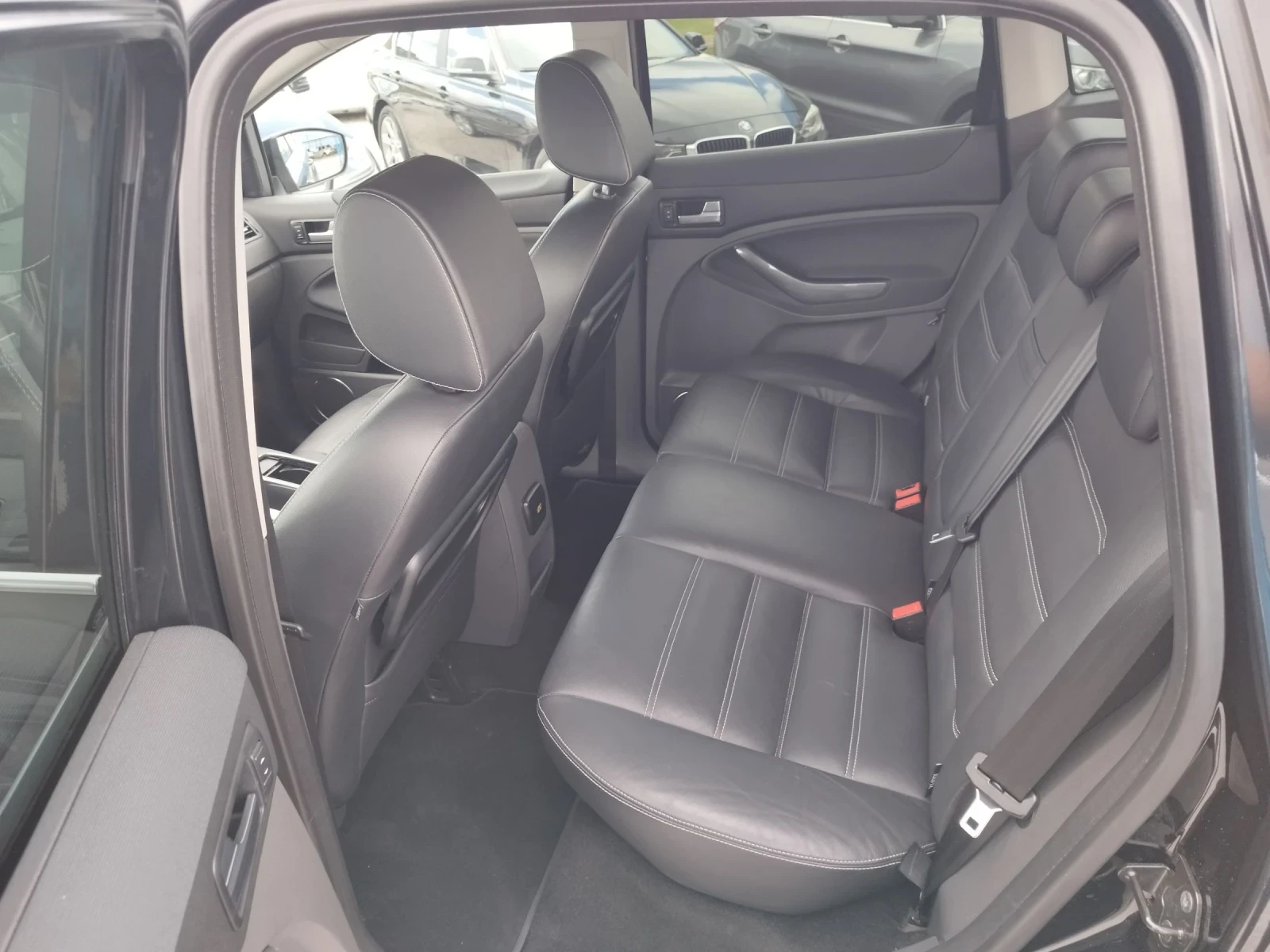 Ford Kuga 2.0CDTI 163кс.4Х4 АВТОМАТ, снимка 11 - Автомобили и джипове - 54974911