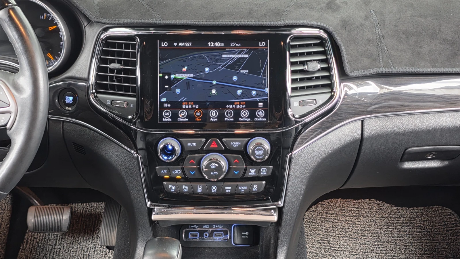 Jeep Grand cherokee OVERLAND MK2/ДИСТРОНИК/ПОДГРЕВ/КОЖА, снимка 11 - Автомобили и джипове - 55444336