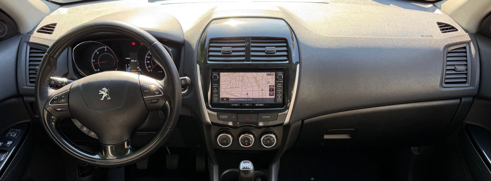 Peugeot 4008 1.8 HDI Allure/Keyless/Navi/Камера/Панорама/4x4, снимка 15 - Автомобили и джипове - 55563247