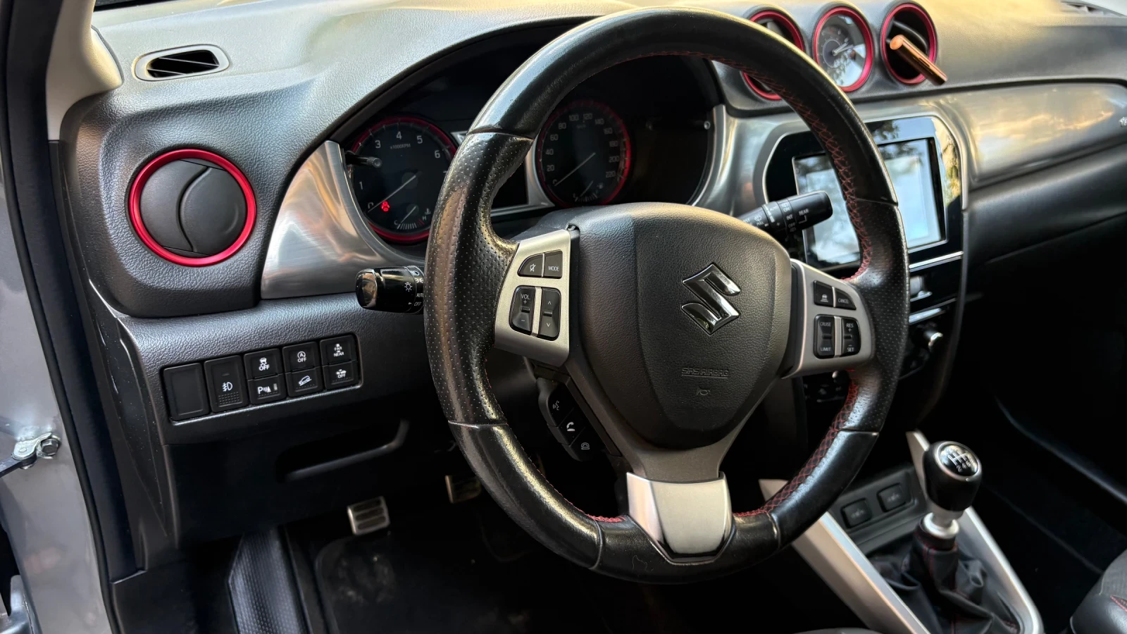 Suzuki Vitara 1.4 4х4  Герм 110хкм ТОП !!, снимка 2 - Автомобили и джипове - 55607912