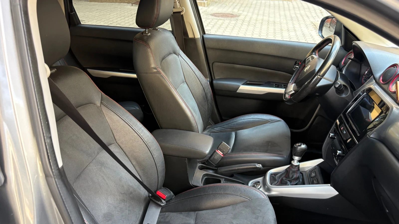 Suzuki Vitara 1.4 4х4  Герм 110хкм ТОП !!, снимка 4 - Автомобили и джипове - 55607912