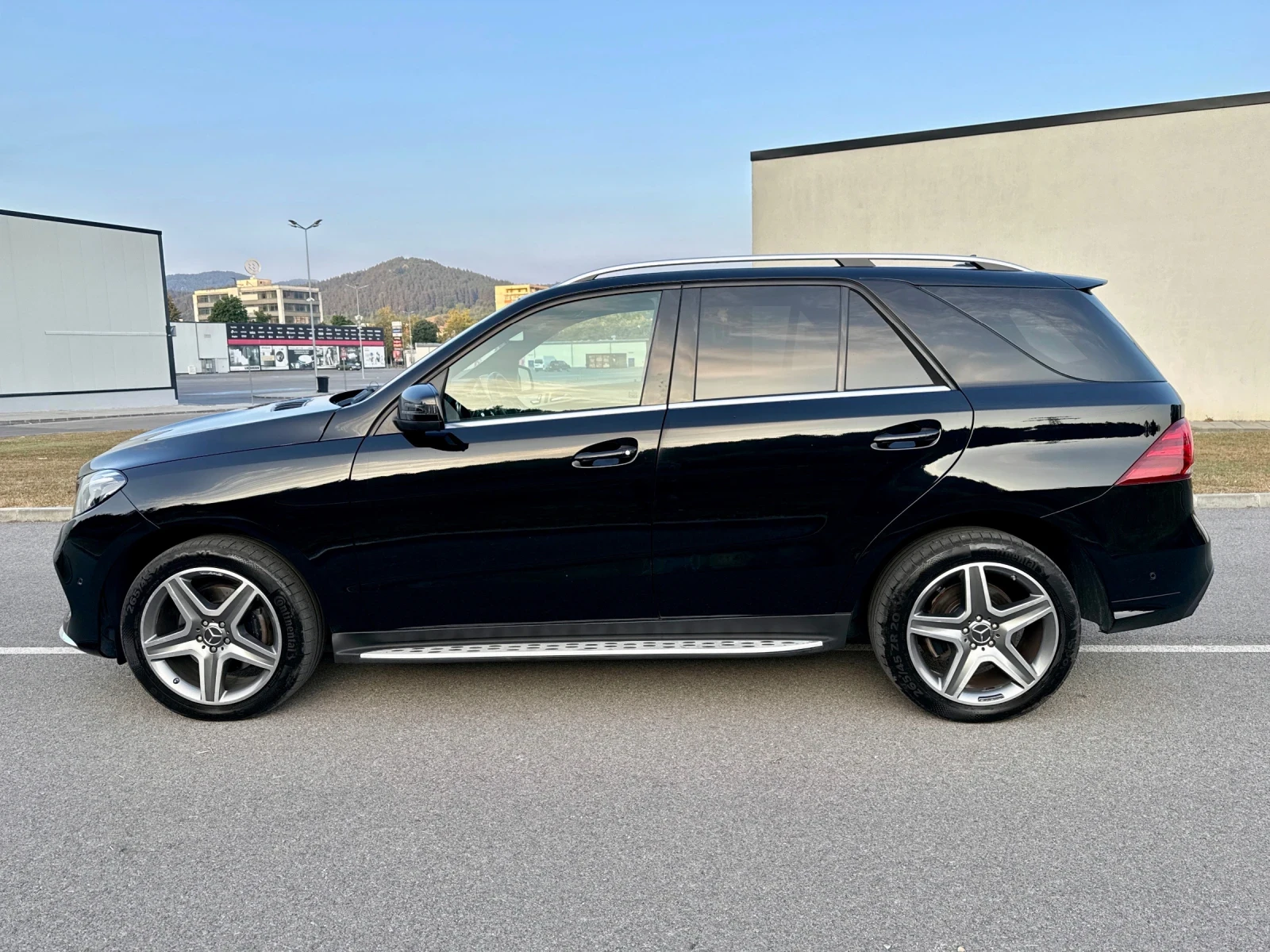 Mercedes-Benz GLE 350 d AMG - Line 4Matic , снимка 5 - Автомобили и джипове - 55613540