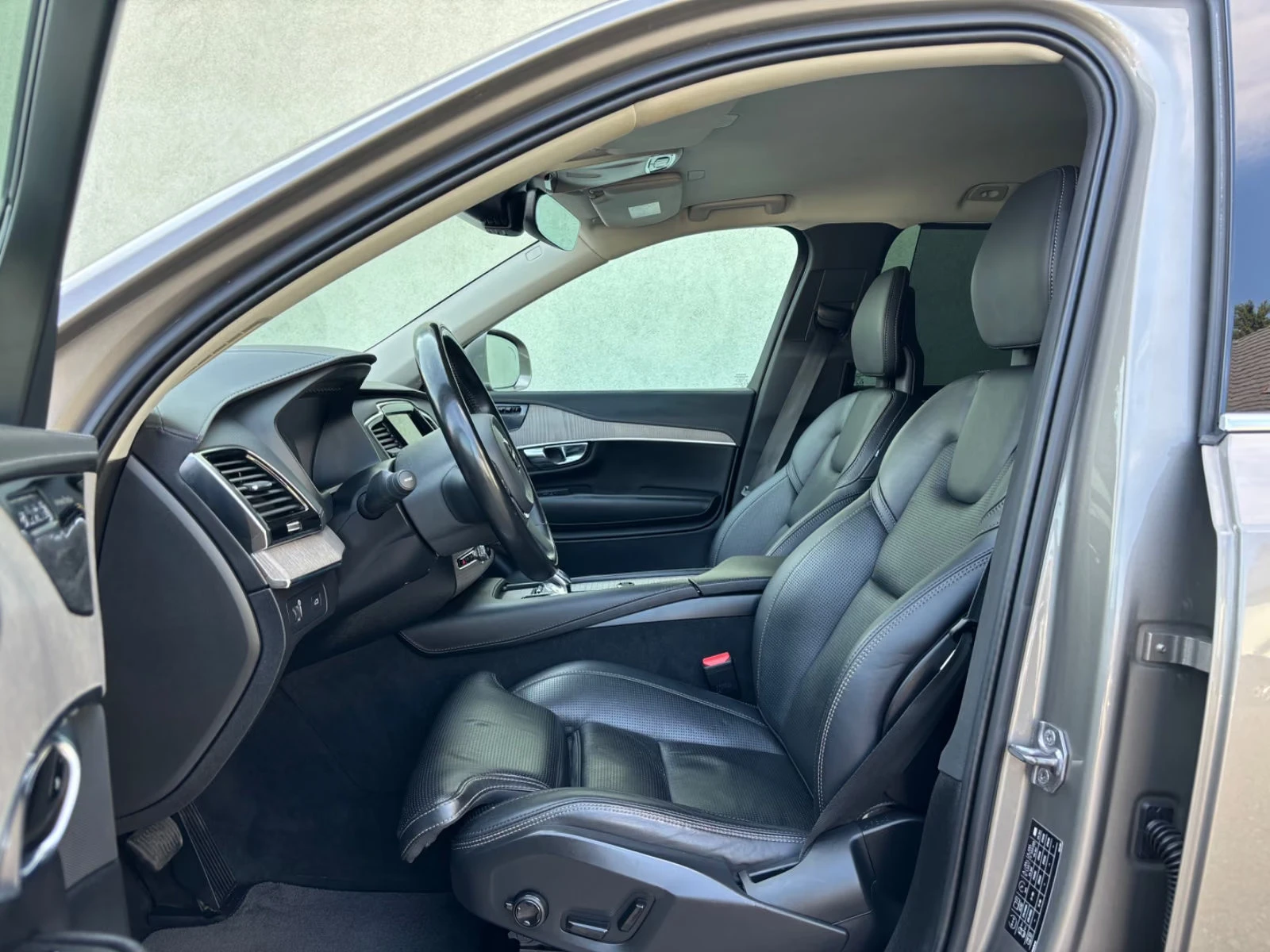 Volvo Xc90 INSCRIPTION/235HP/AWD/CAM/MEMO/HUD/H&K/CPLAY/675q, снимка 9 - Автомобили и джипове - 56016945