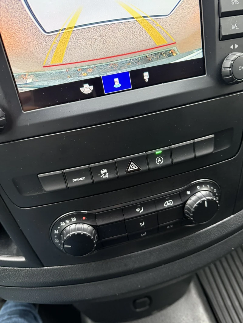 Mercedes-Benz Vito 116 CDI 9G-Tronic | Automatic | CarPlay | Камера |, снимка 7 - Бусове и автобуси - 52473759