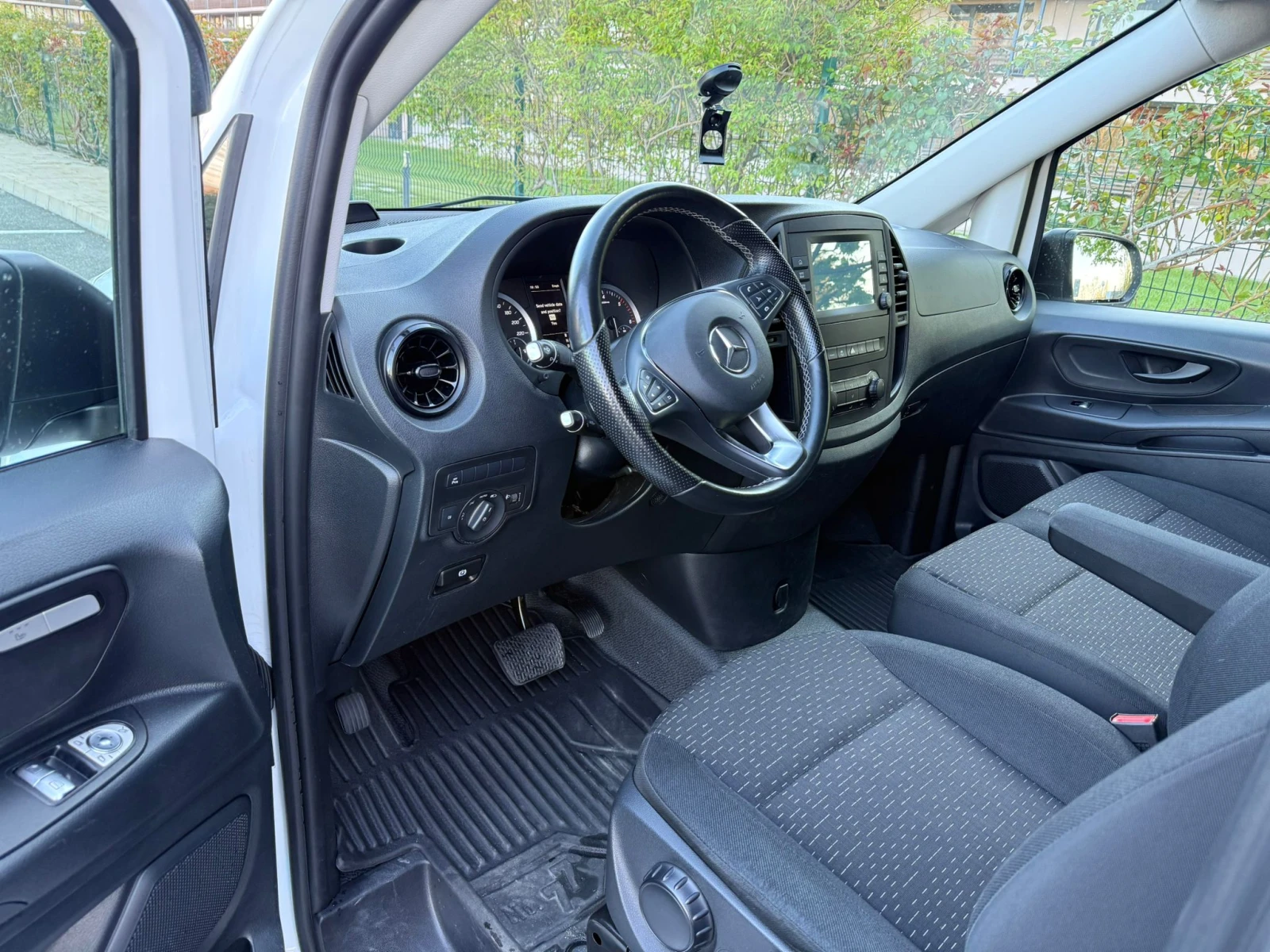Mercedes-Benz Vito � ��� ������� 9G 163 �.�. CarPlay T����� ��������� | Mobile.bg � ����������� 10