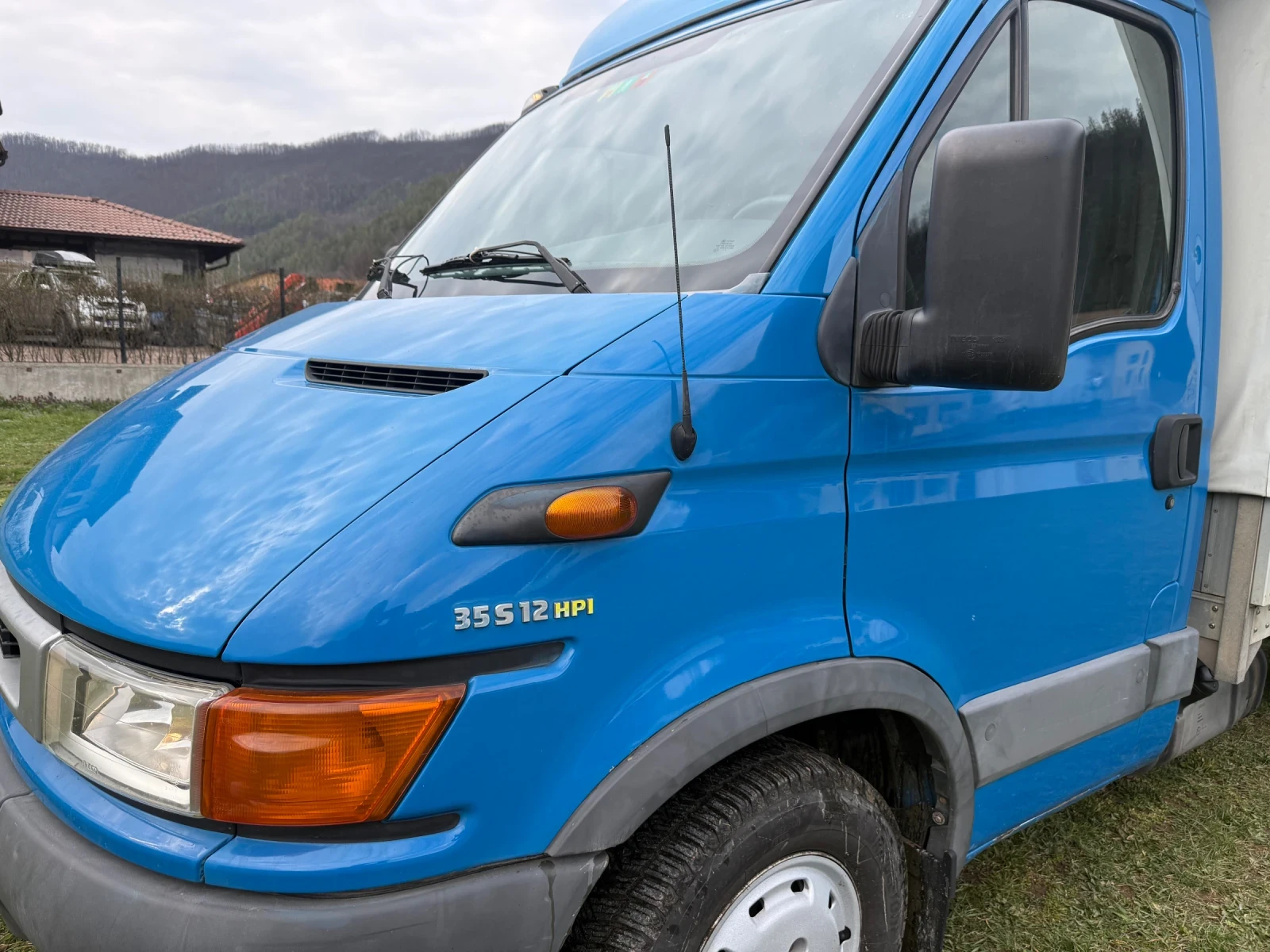 Iveco 35s12 35S12 ВЪЗДУШНИ ВЪЗГЛАВНИЦИ БОРДОВИ , снимка 4 - Бусове и автобуси - 53977709