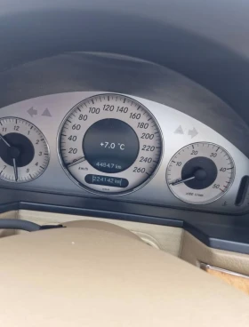 Mercedes-Benz E 320 CDI 4 MATIC AIRMATIC , снимка 6