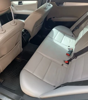 Mercedes-Benz C 220, снимка 9