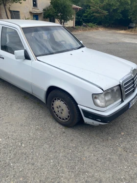 Mercedes-Benz 124 124, снимка 4