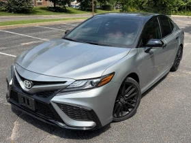 ������ Toyota Camry