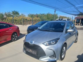 Toyota Yaris 29900km.HYBRID