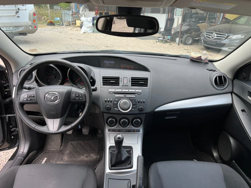 Mazda 3 1.6I, снимка 14 - Автомобили и джипове - 46634669