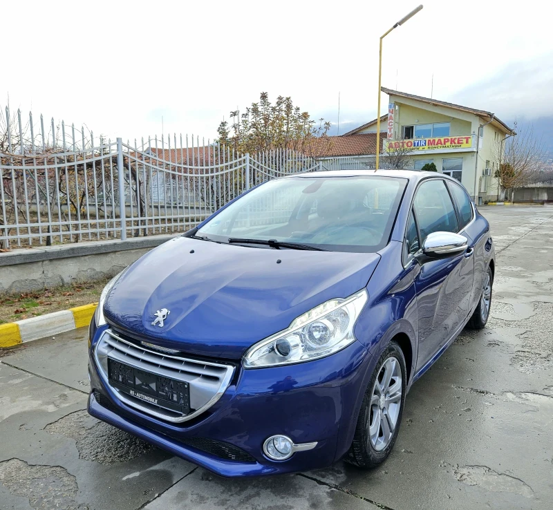 Peugeot 208 1.4 VTI Allure, снимка 1 - Автомобили и джипове - 48256235