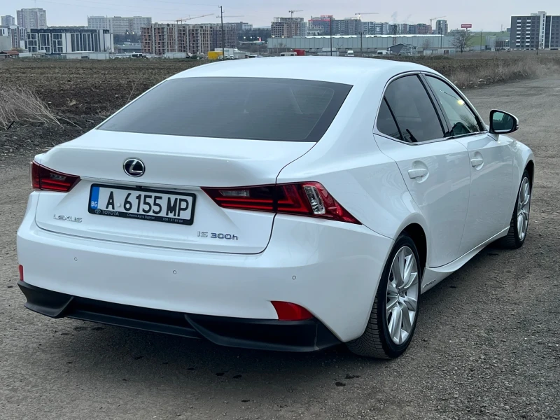 Lexus IS 300 Hybrid, снимка 6 - Автомобили и джипове - 49333544