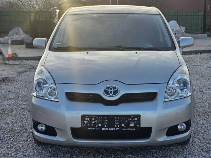 Toyota Corolla verso 2.2 D-4D/7-МЕСТНА, снимка 2 - Автомобили и джипове - 49469872